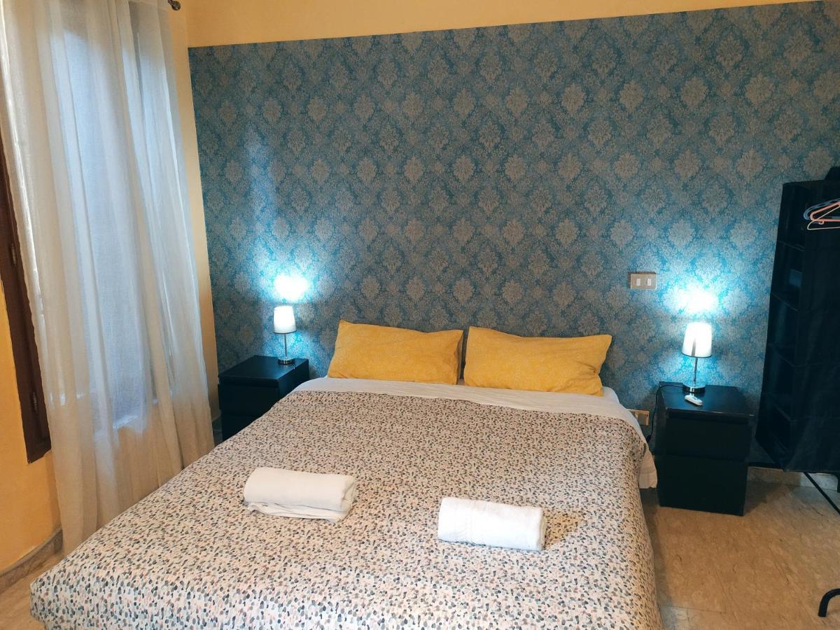 Two Steps From Rialto Bridge Hotel Venice Exterior photo