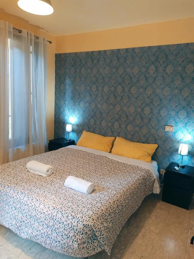 Two Steps From Rialto Bridge Hotel Venice Exterior photo