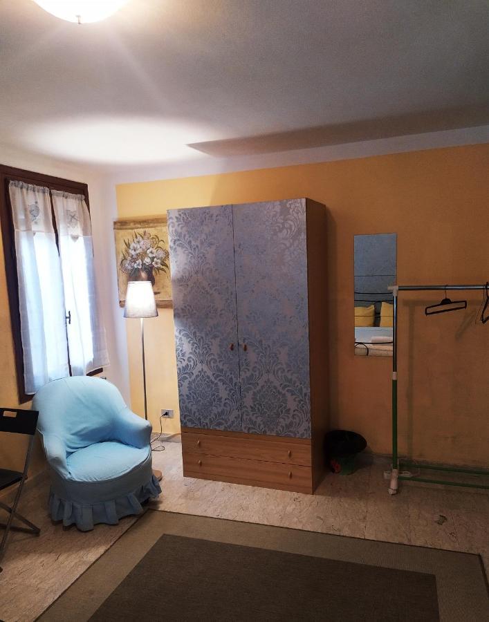 Two Steps From Rialto Bridge Hotel Venice Exterior photo